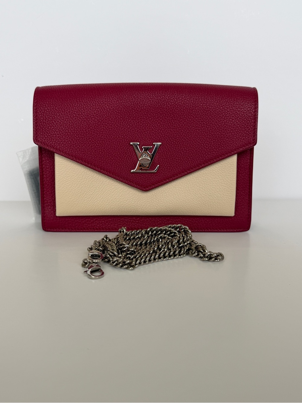 Louis Vuitton Lockme Chain Crissbody Tricolor Grained Leather | COA | Excellent